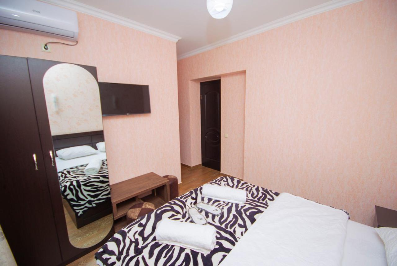 Hotel Elegant 2 Tiflis Exterior foto