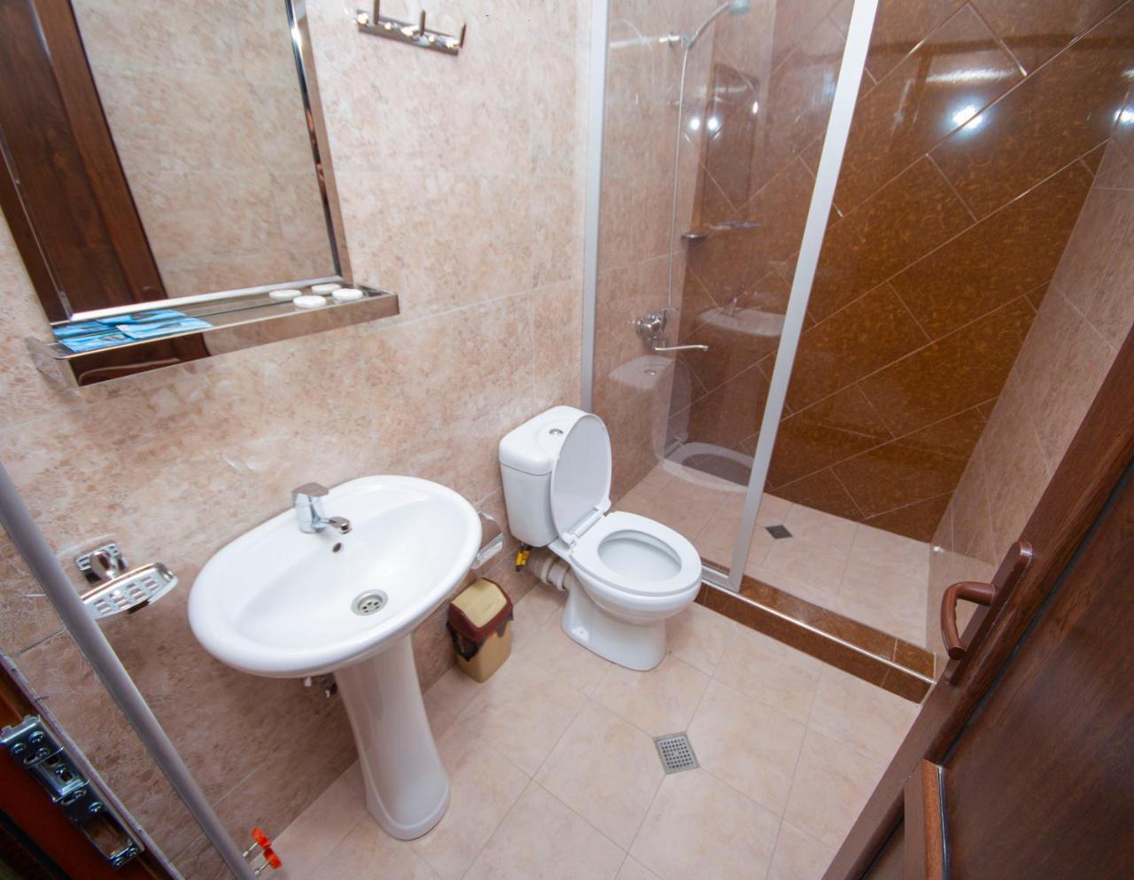 Hotel Elegant 2 Tiflis Exterior foto