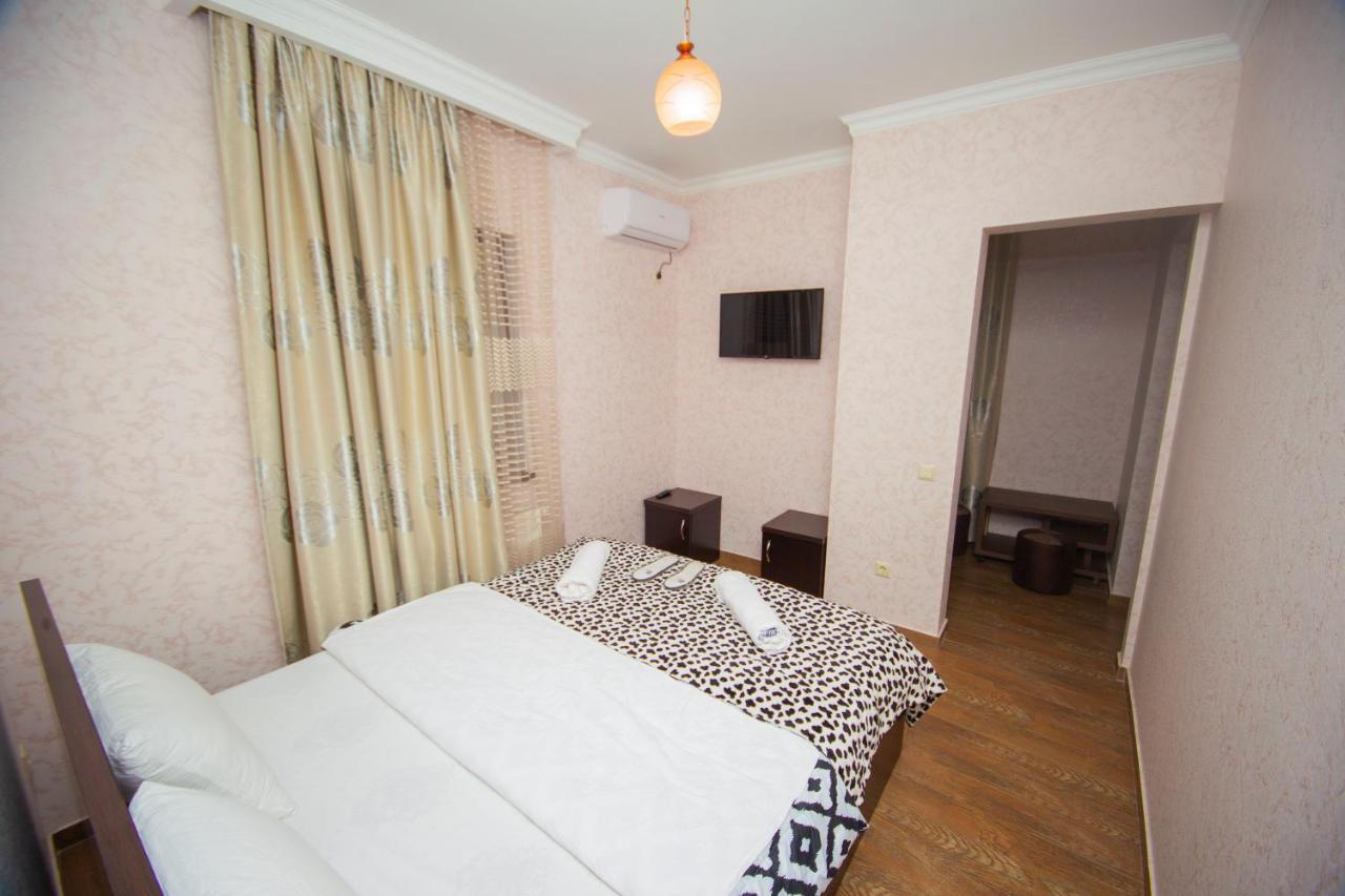 Hotel Elegant 2 Tiflis Exterior foto